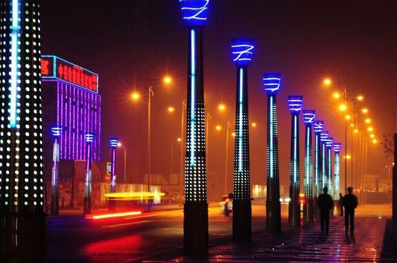 阿克蘇地區城市道路玉蘭燈亮化